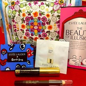 Ester Lauder make up bag & 4 trial size items